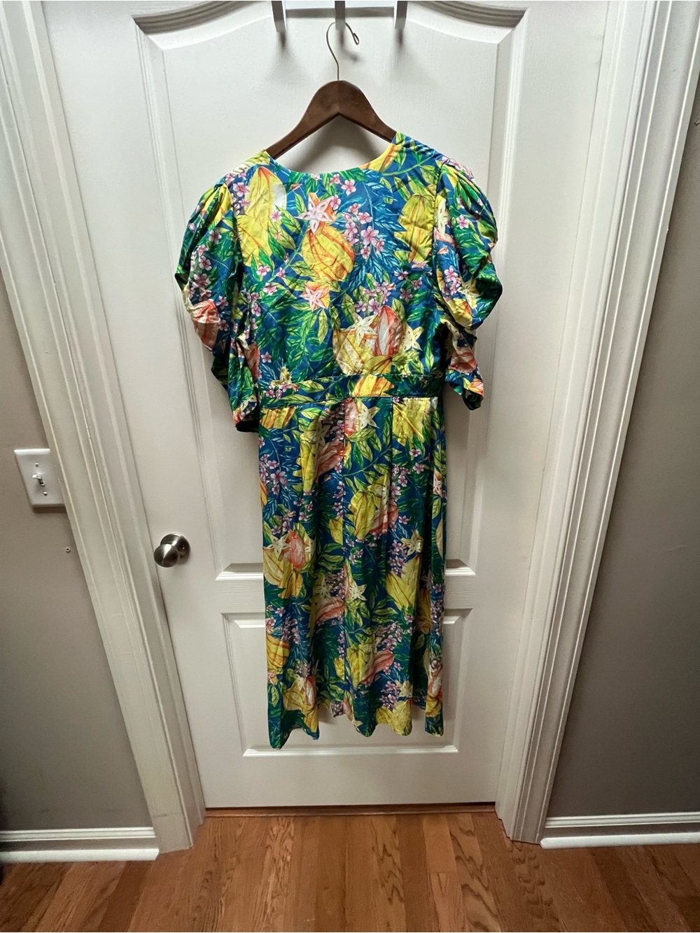Anthropologie Farm Rio Star Fruits Puff Sleeve Midi Dress - Picture 4 of 4
